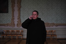 fr. Naum s nezbytn�m pracovn�m n�strojem