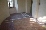 I z opatovy soukrom� kaple byl v�strojn� sklad
